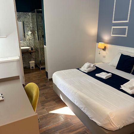 Hotiday Room Collection - Napoli Botanique Екстериор снимка