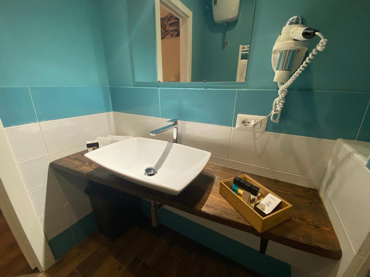 Hotiday Room Collection - Napoli Botanique Екстериор снимка