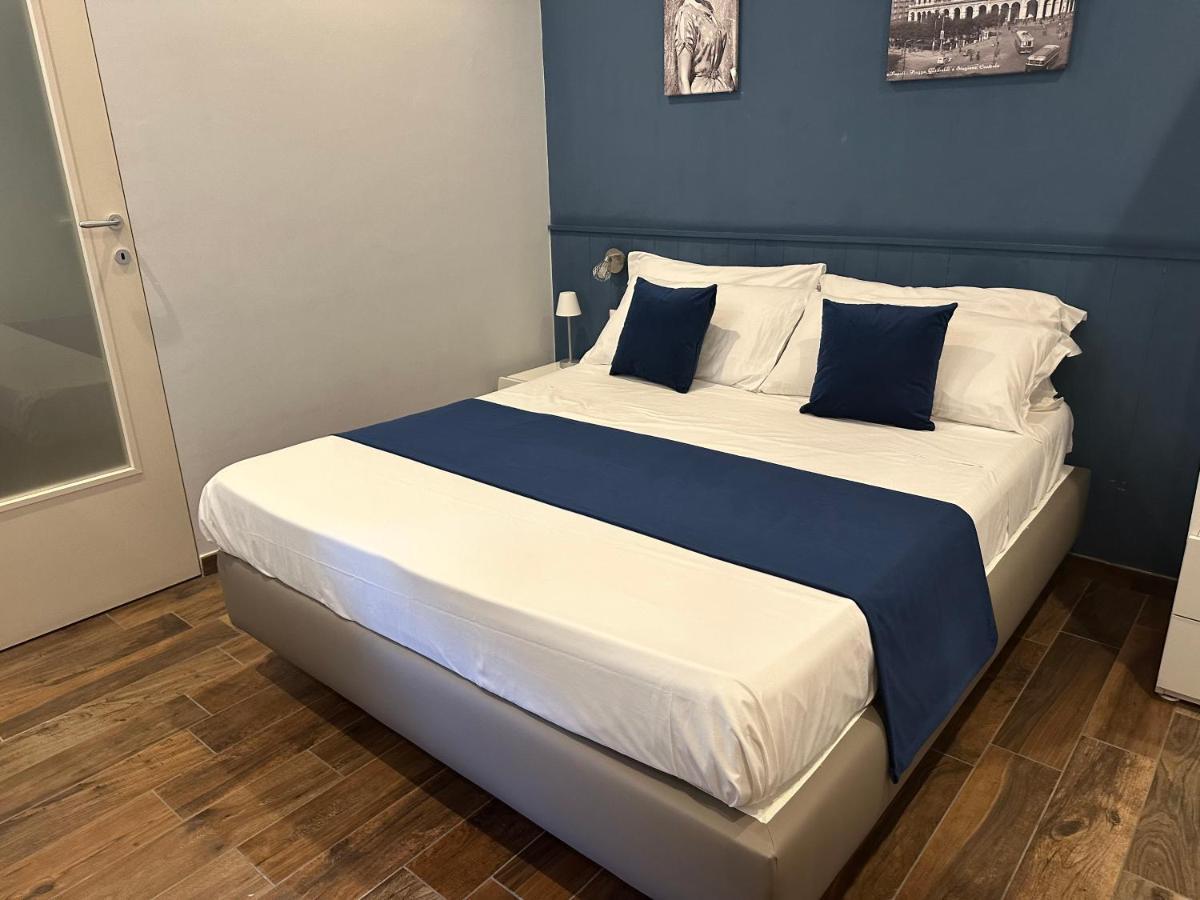 Hotiday Room Collection - Napoli Botanique Екстериор снимка