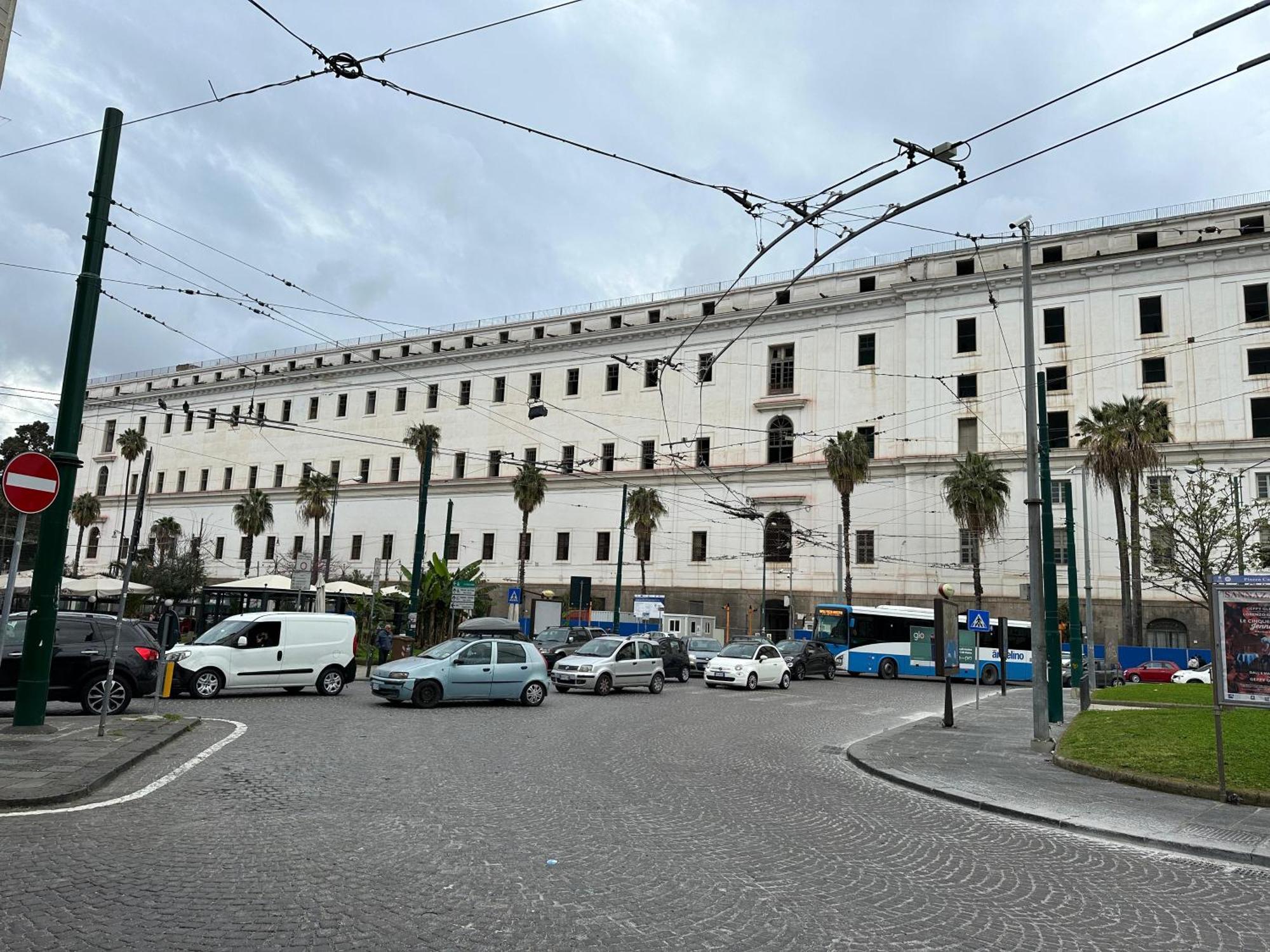 Hotiday Room Collection - Napoli Botanique Екстериор снимка