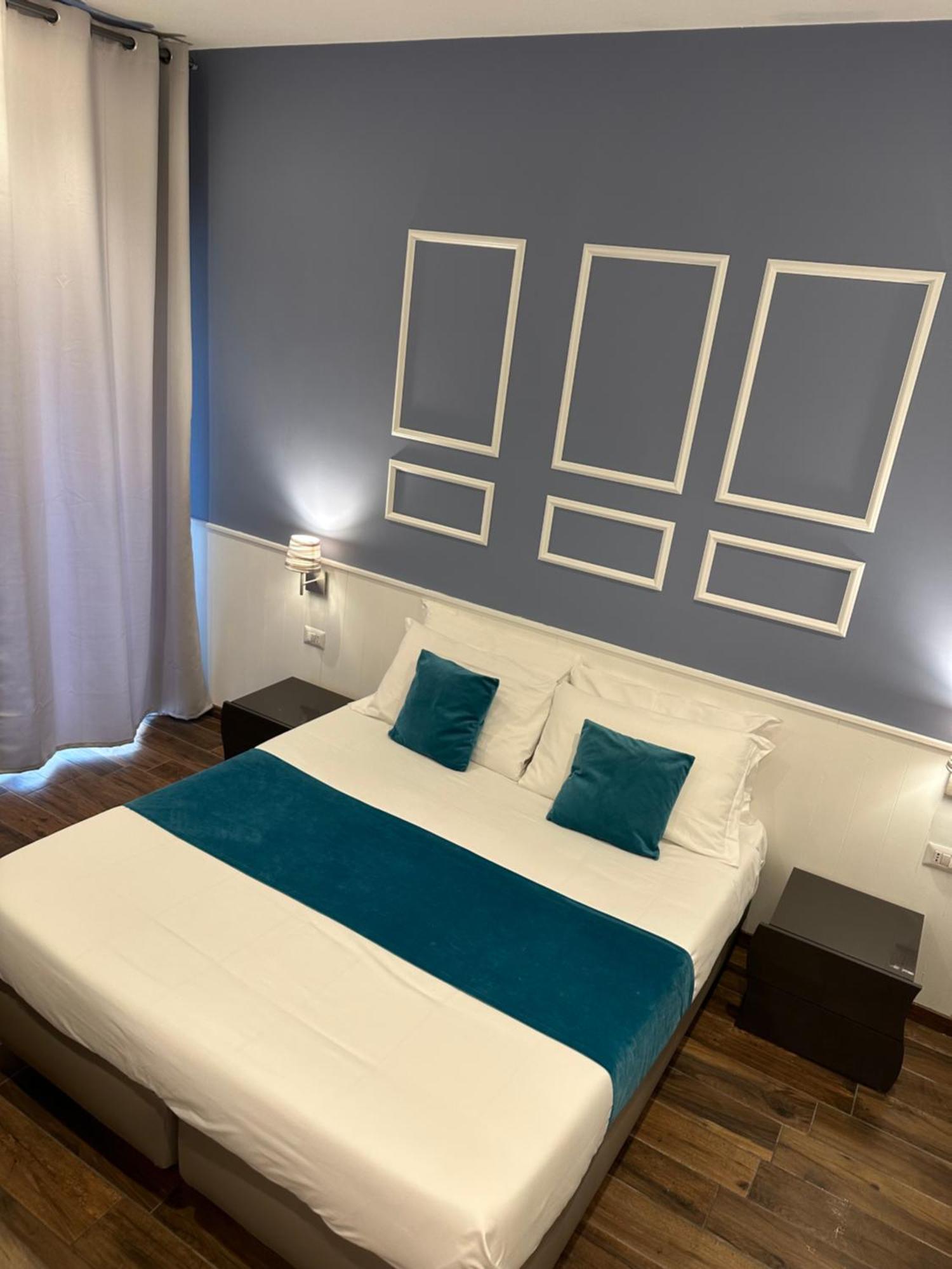 Hotiday Room Collection - Napoli Botanique Екстериор снимка