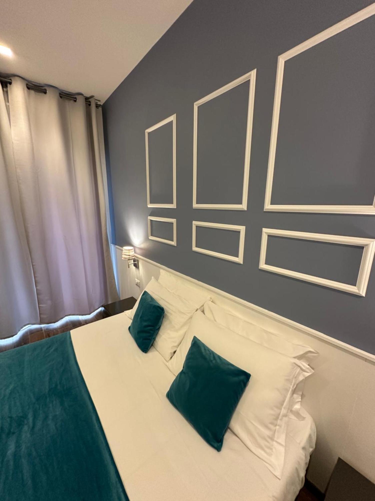 Hotiday Room Collection - Napoli Botanique Екстериор снимка