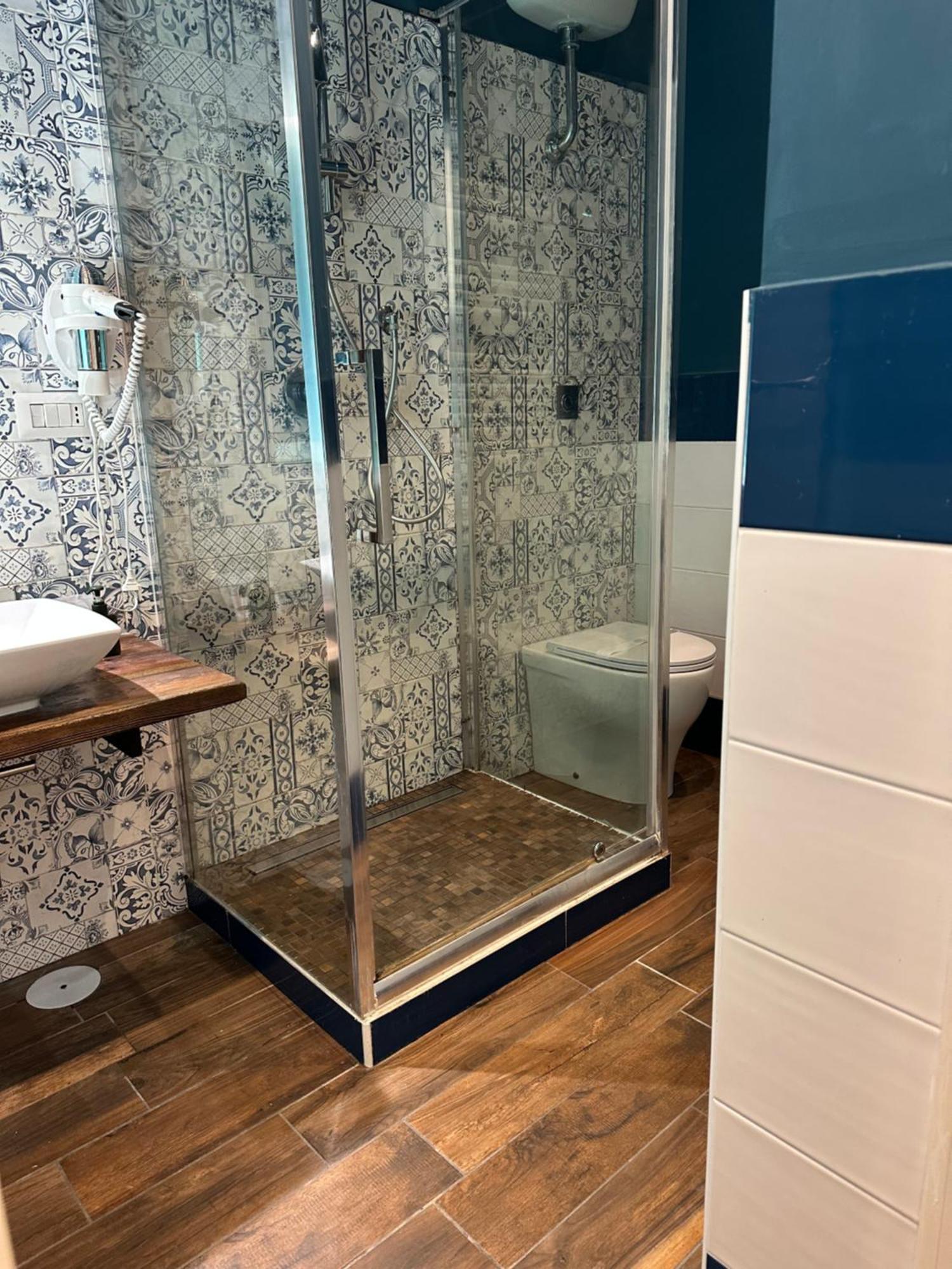 Hotiday Room Collection - Napoli Botanique Екстериор снимка