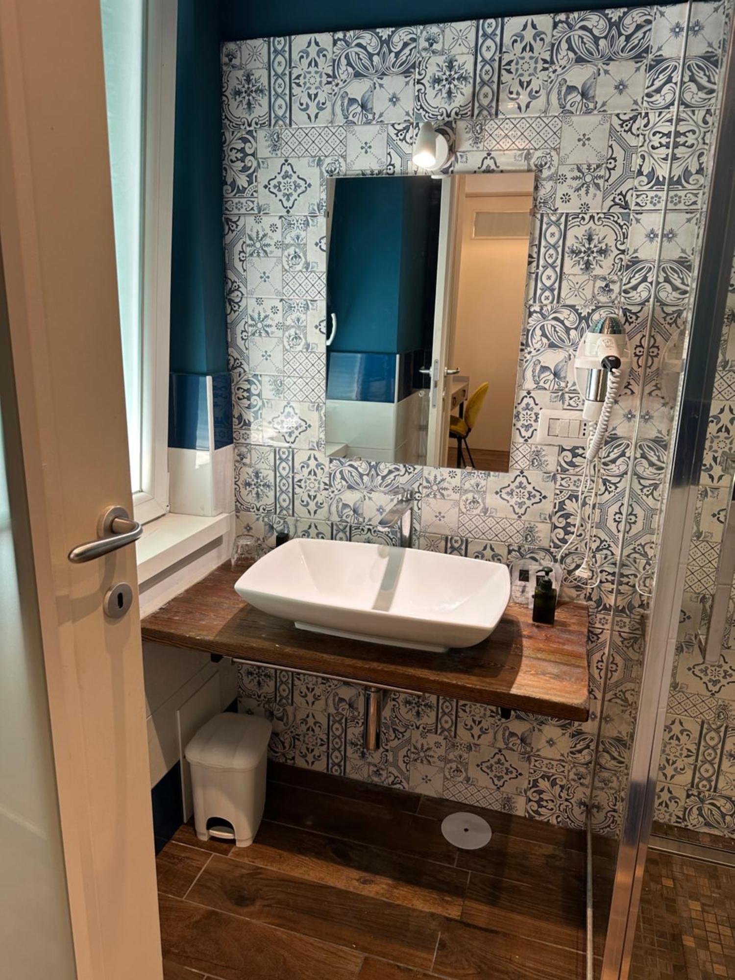 Hotiday Room Collection - Napoli Botanique Екстериор снимка