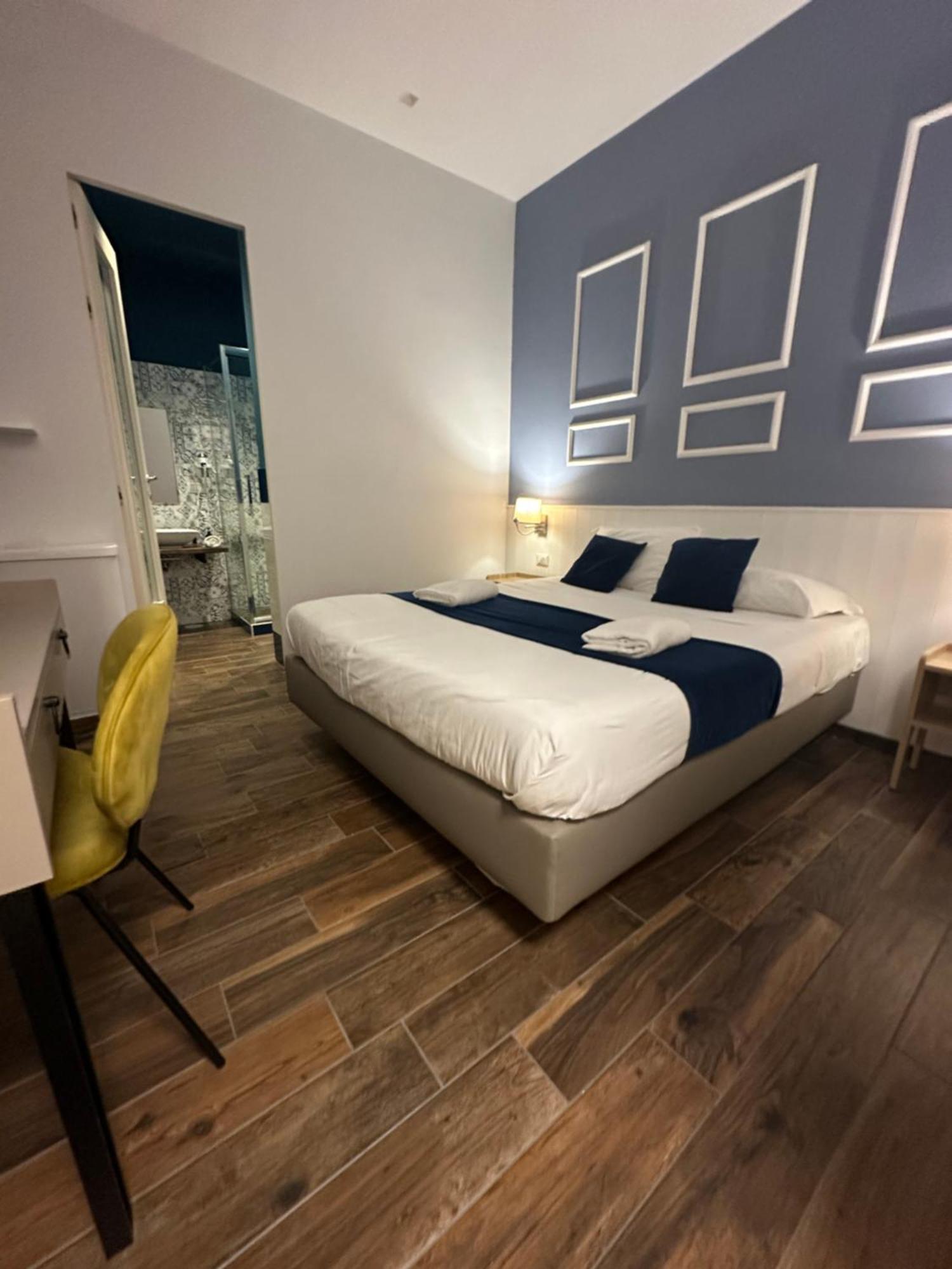 Hotiday Room Collection - Napoli Botanique Екстериор снимка